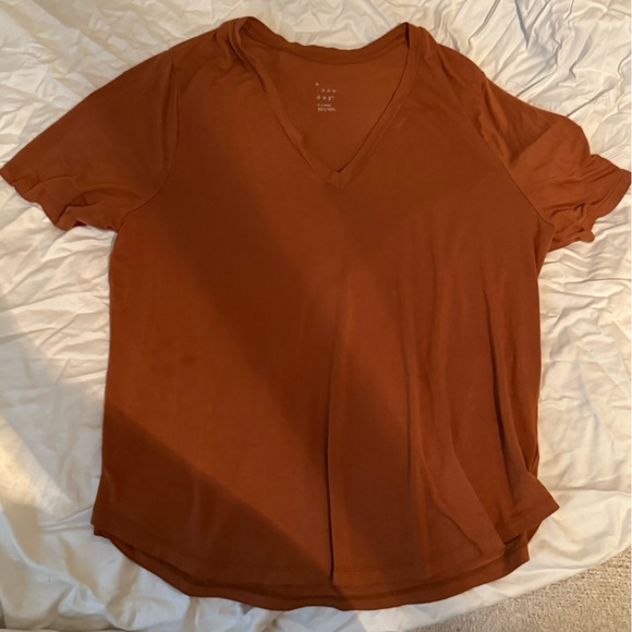 Comfiest Target T-Shirt - V-Neck - Picture 1 of 2